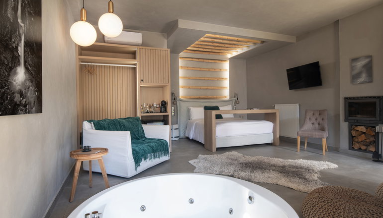 Evora Suites - Γαύρος, Καρπενήσι