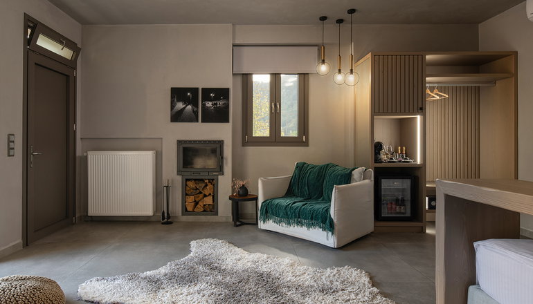 Evora Suites - Γαύρος, Καρπενήσι