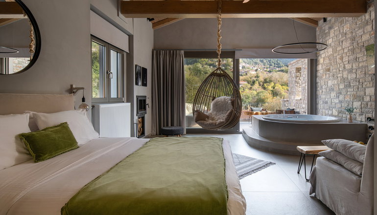 Evora Suites - Γαύρος, Καρπενήσι