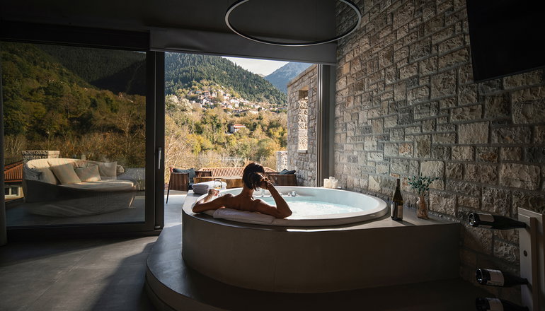 Evora Suites - Γαύρος, Καρπενήσι