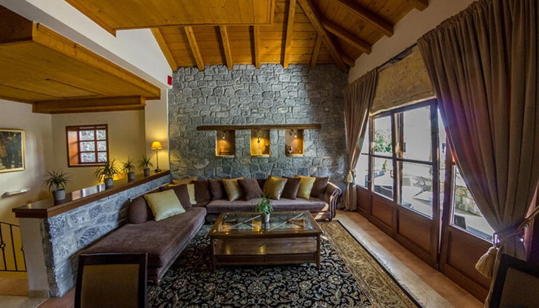 Grand Vytina Hotel & Suites - Βυτίνα