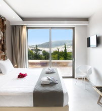 Core Luxury Suites - Σκιάθος