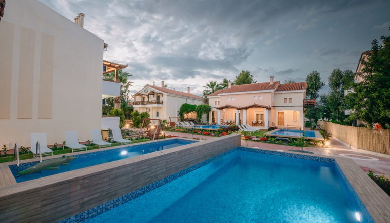 Corinthian Village - Βραχάτι, Κορινθία