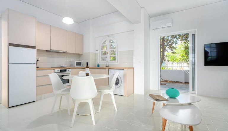 Costa Vasia Suites & Apartments - Βραχάτι Κορινθίας