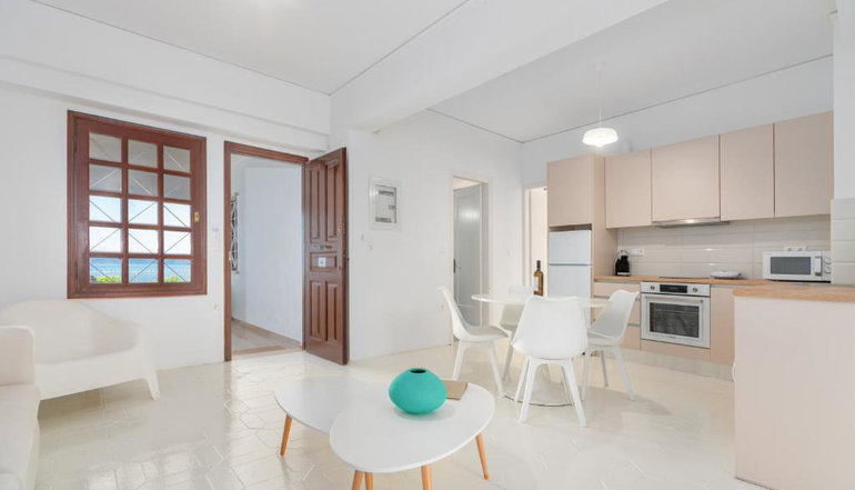 Costa Vasia Suites & Apartments - Βραχάτι Κορινθίας