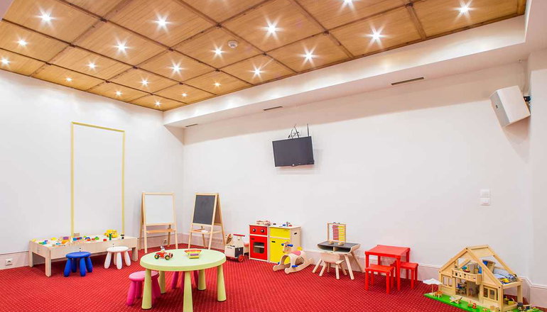 Country Club Hotel & Suites - Μικρό Χωριό, Καρπενήσι