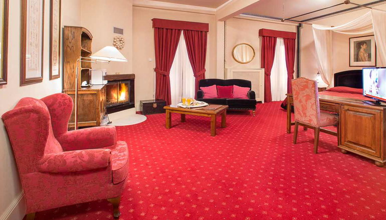 Country Club Hotel & Suites - Μικρό Χωριό, Καρπενήσι