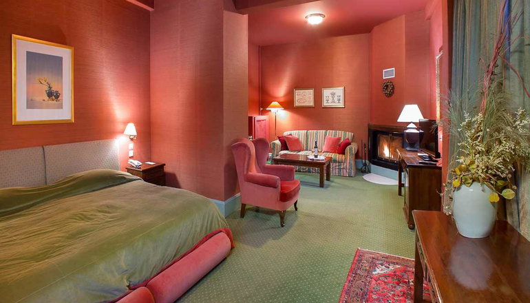 Country Club Hotel & Suites - Μικρό Χωριό, Καρπενήσι