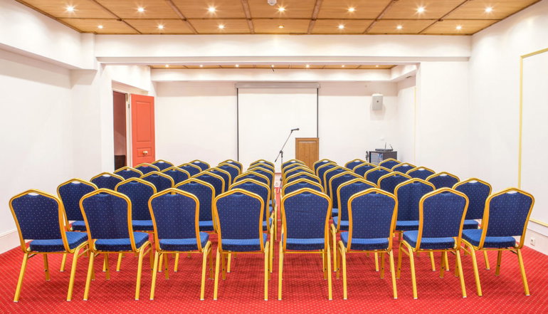 Country Club Hotel & Suites - Μικρό Χωριό, Καρπενήσι
