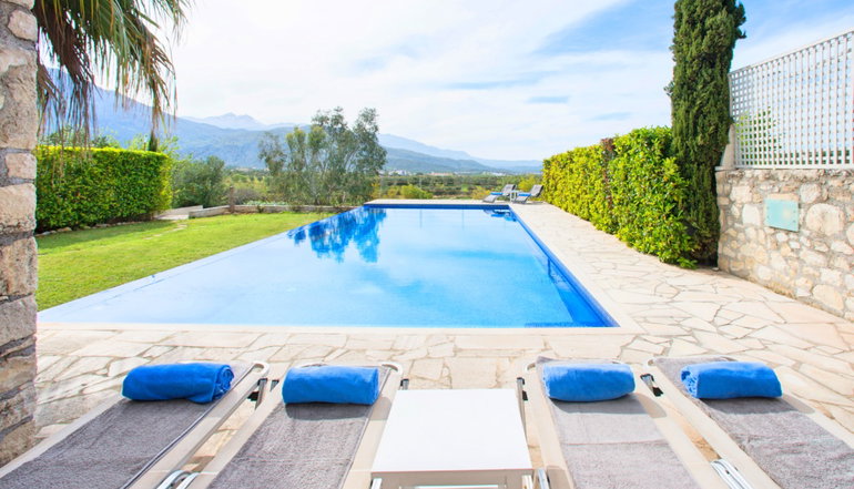 Cretan Mansion