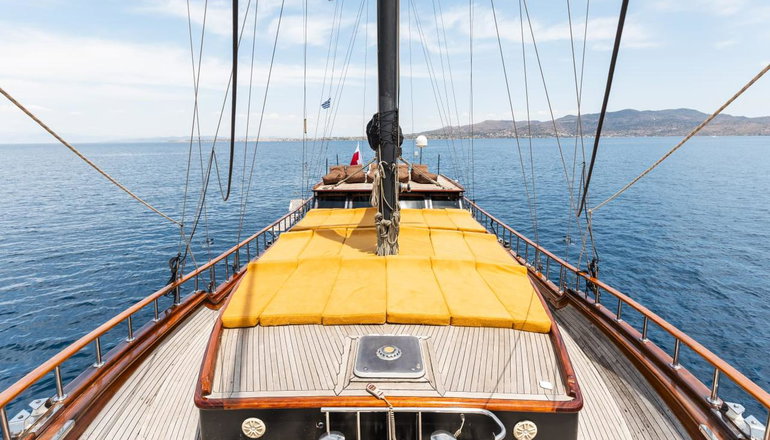Αγκίστρι, Μονή ή Μετώπη, Αίγινα - Ημερήσια Κρουαζιέρα