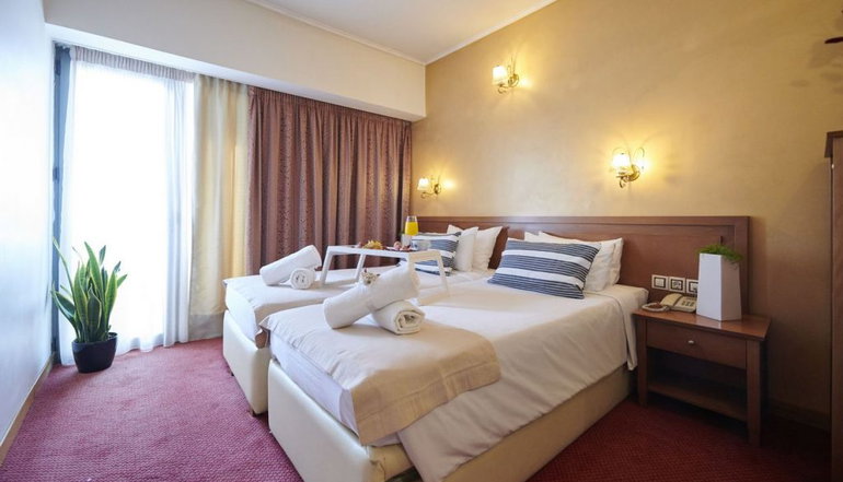 Crystal City Hotel