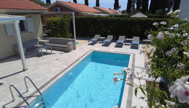 Cypress Garden Villas - Σβορωνάτα, Κεφαλονιά