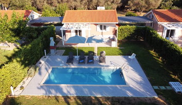Cypress Garden Villas - Σβορωνάτα, Κεφαλονιά