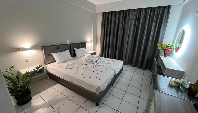 Daisy Hotel