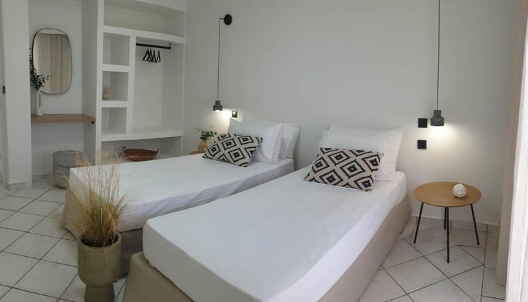 Daisy Hotel