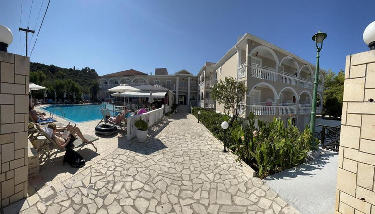 Daisy Hotel