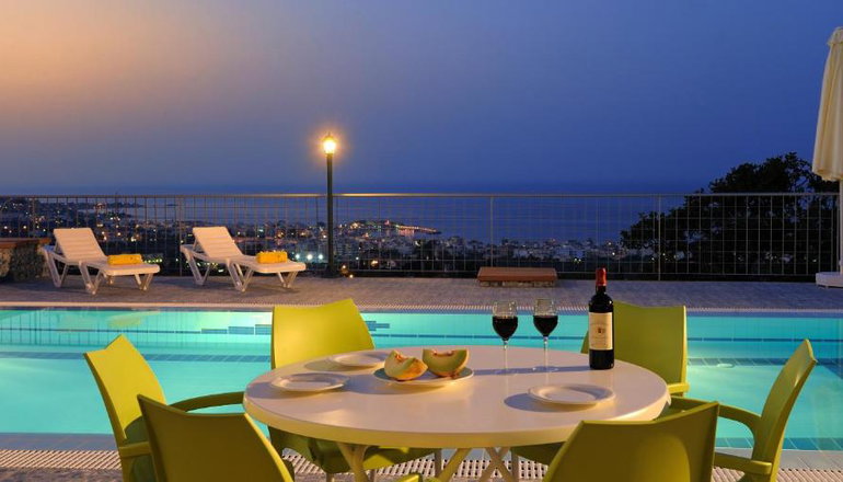 Danae's Luxury Villas