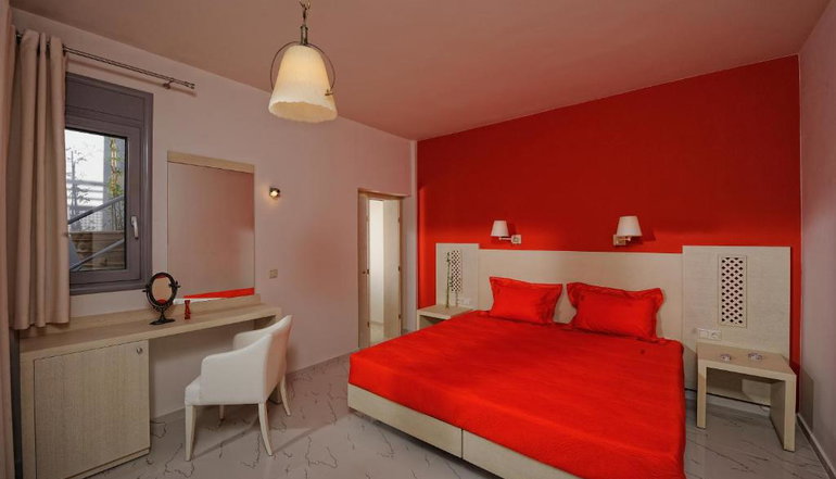 Danae's Luxury Villas