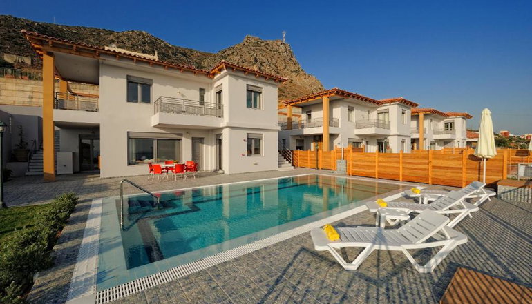 Danae's Luxury Villas