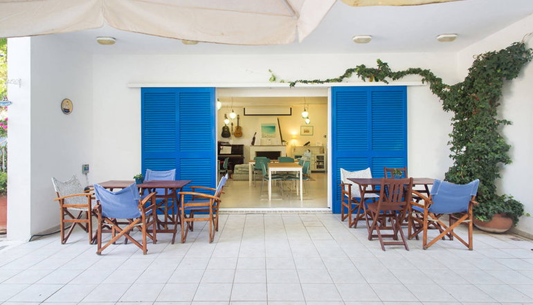 Daphne's Club Hotel Apartments