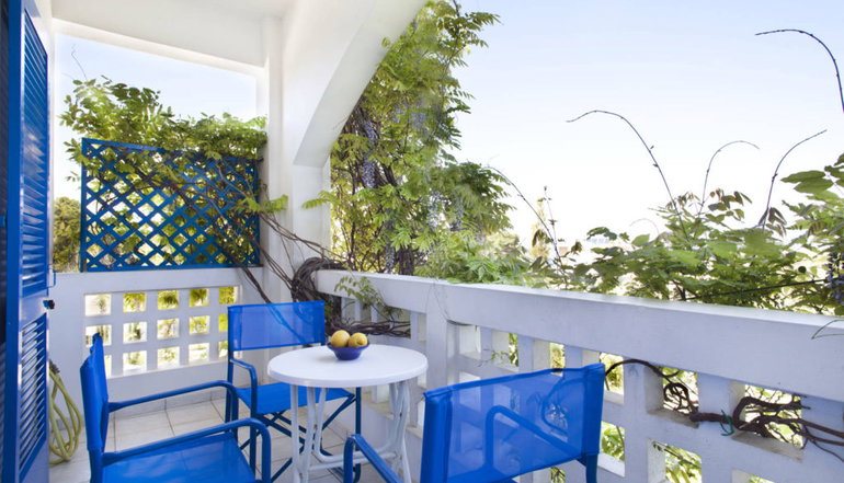Daphne's Club Hotel Apartments