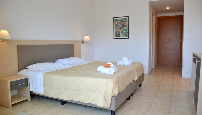 Dassia Holiday Club