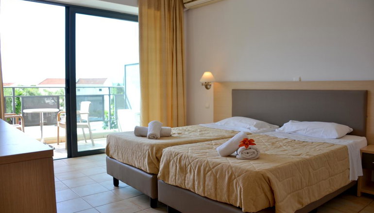 Dassia Holiday Club