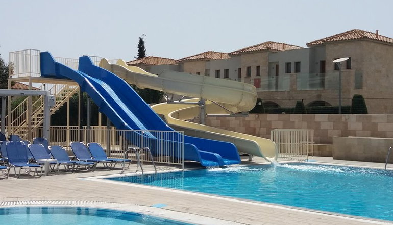 Delfinia Hotel