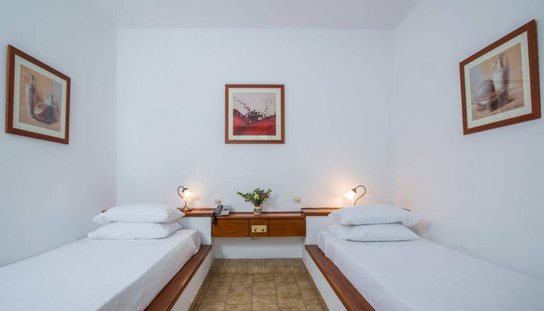 Delfinia Hotel & Bungalows - Μόλυβος, Λέσβος