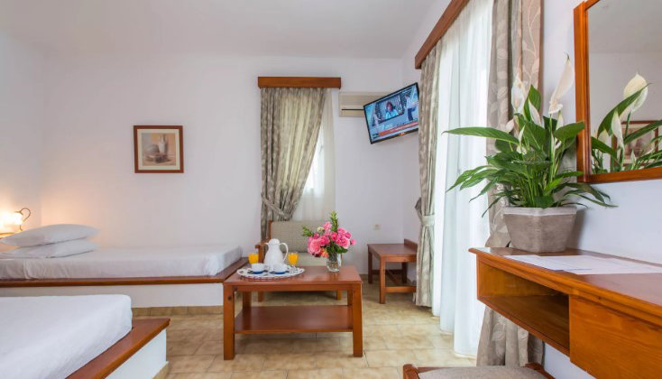 Delfinia Hotel & Bungalows - Μόλυβος, Λέσβος