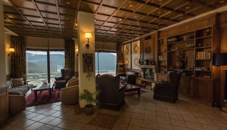 Deluxe Hotel Anesis