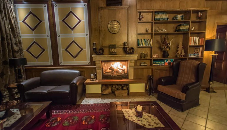 Deluxe Hotel Anesis