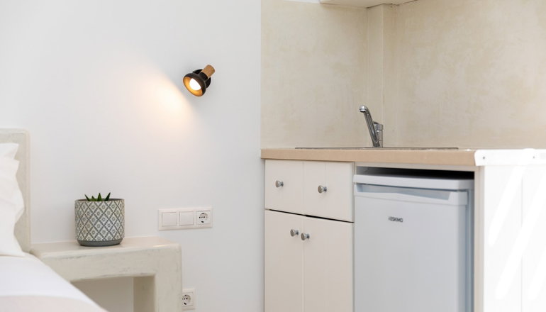 Depis Place Studios & Apartments