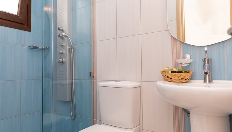 Depis Place Studios & Apartments
