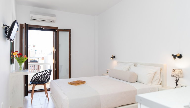 Depis Place Studios & Apartments