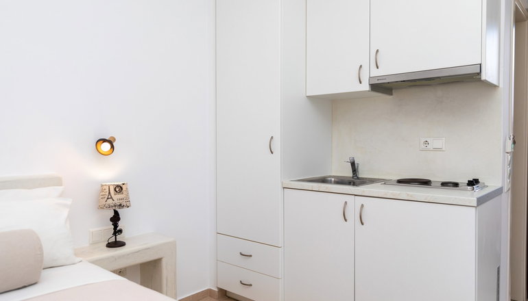 Depis Place Studios & Apartments