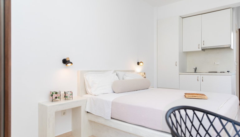 Depis Place Studios & Apartments