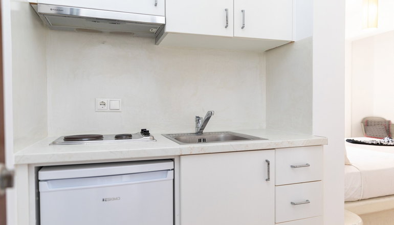 Depis Place Studios & Apartments