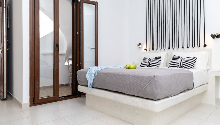 Depis Place Studios & Apartments