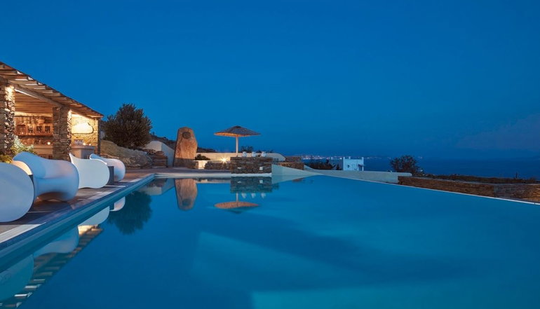 Diles & Rinies Villas