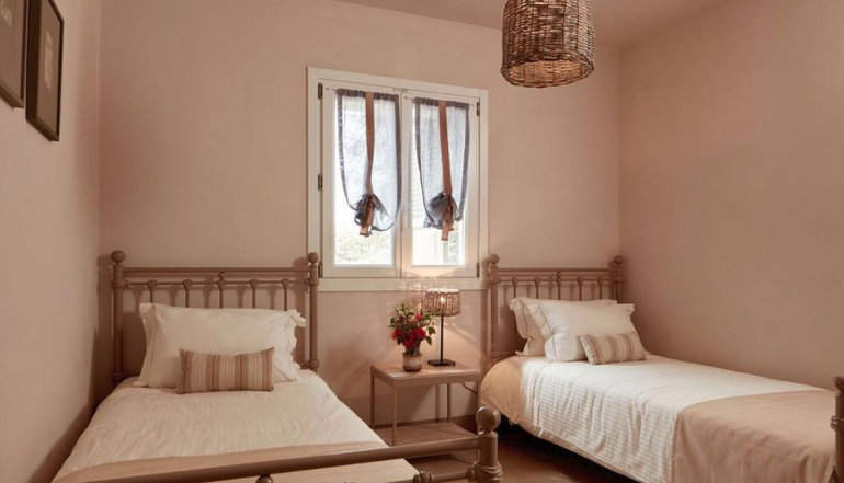 Diles & Rinies Villas