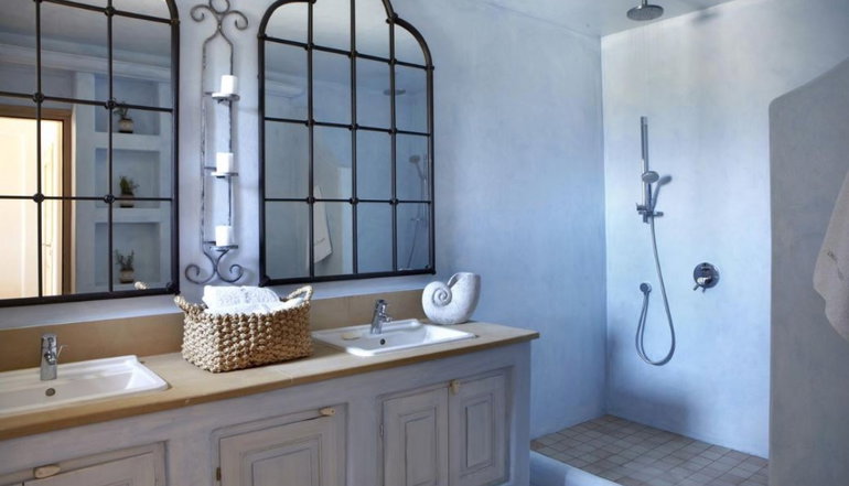 Diles & Rinies Villas