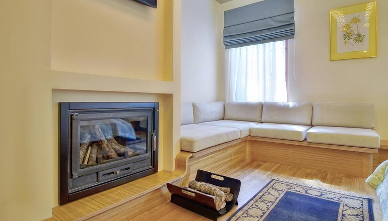 4* Dilofo Hotel Luxury Suites