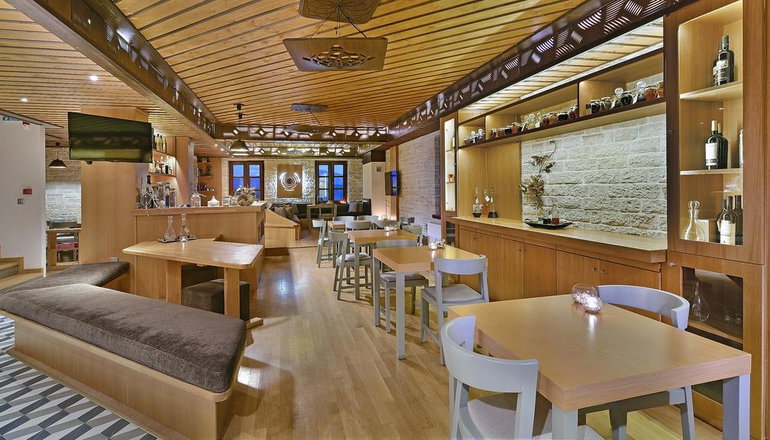 4* Dilofo Hotel Luxury Suites