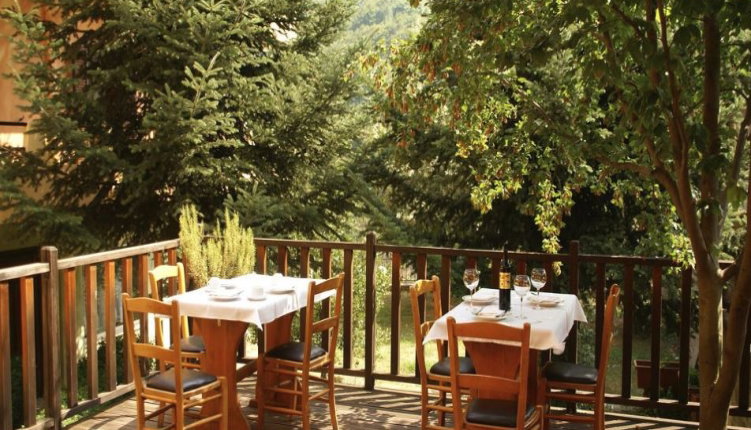 Dimatis Hotel