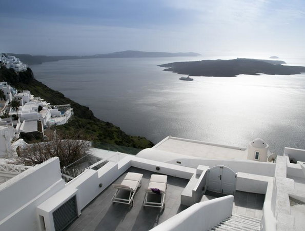 Dimitrios Cave House