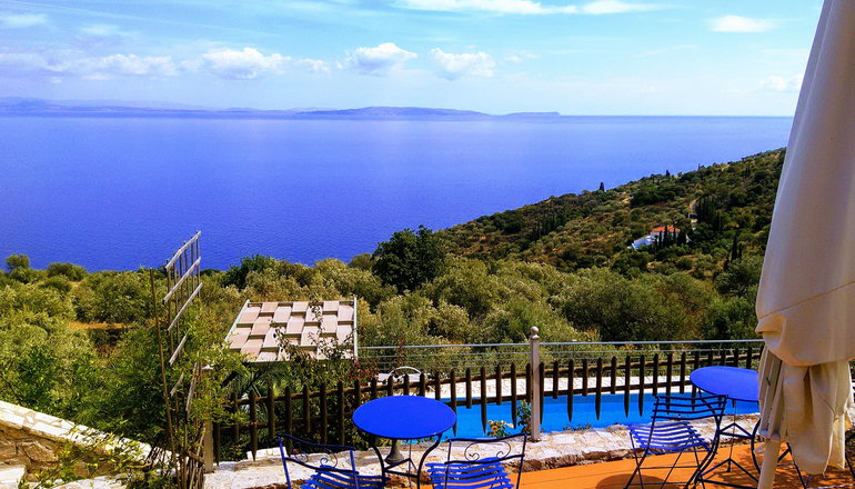 Dio Guesthouses Leonidio