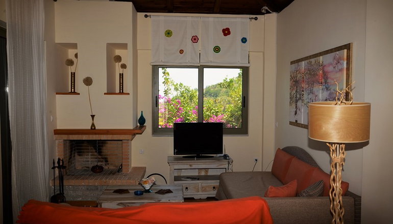 Dio Guesthouses Leonidio