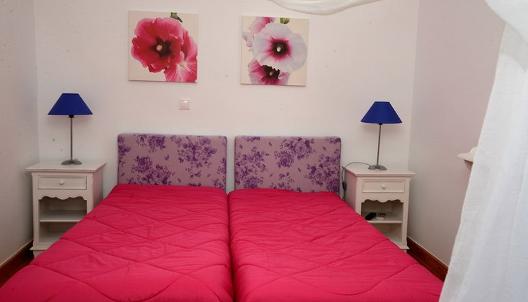Dio Guesthouses Leonidio